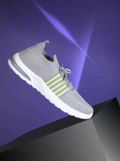 Women Flyknit Sports Shoes - image 3