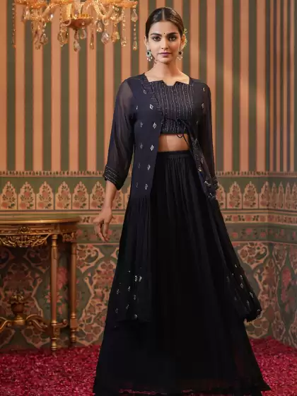 Women Embellished Top with Skirt - image 3