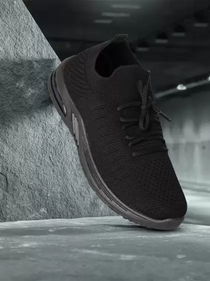 Women Flyknit Sports Shoes - image 3