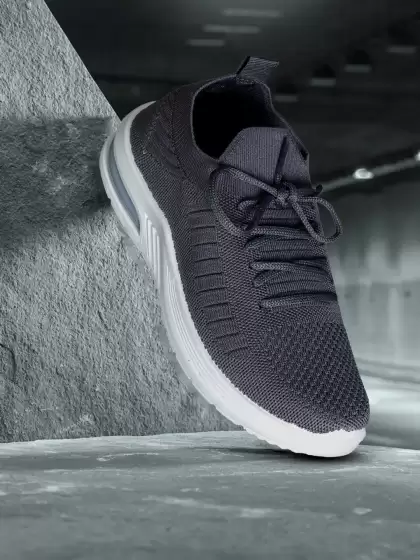 Women Flyknit Running Shoes - image 3