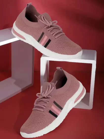 Women Flyknit Running Shoes - image 3