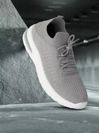 Women Flyknit Running Shoes - image 3