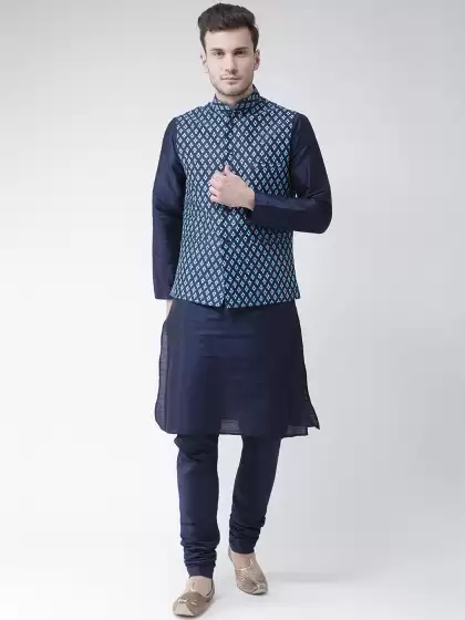 Men Solid Kurta Set - image 3