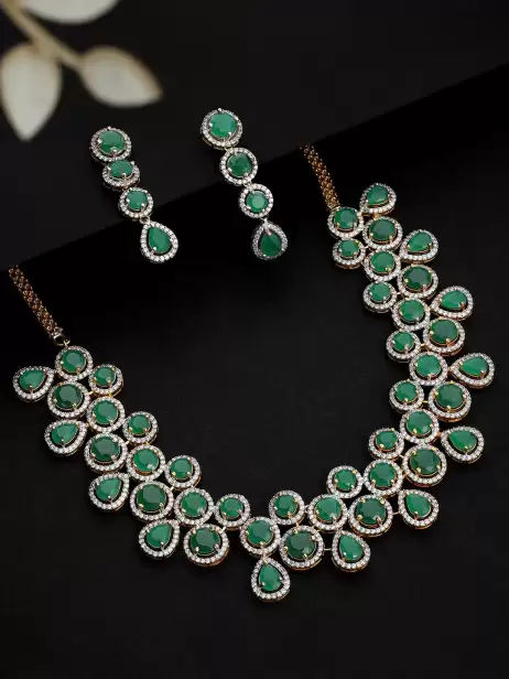 Women Gold-Plated Necklace Set - image 4
