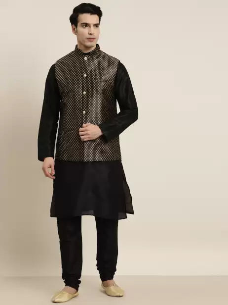 Men Solid Kurta Set - image 4