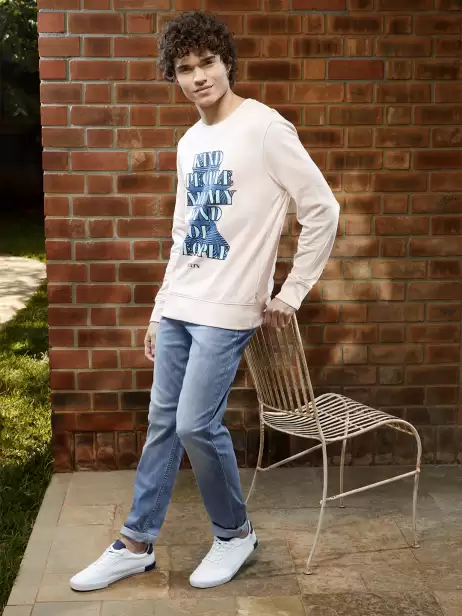 Men Tapered Fit Jeans - image 4