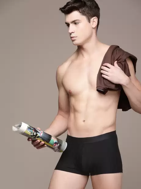 Men Self Design Low-Rise Trunk - image 4