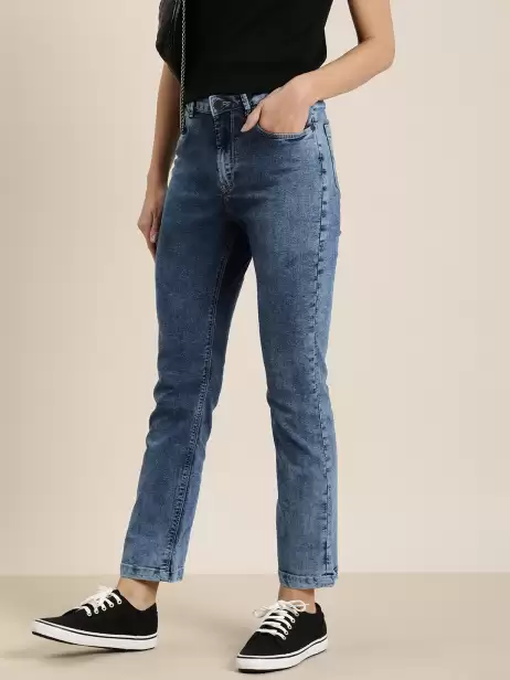 Women Straight Fit Jeans - image 4
