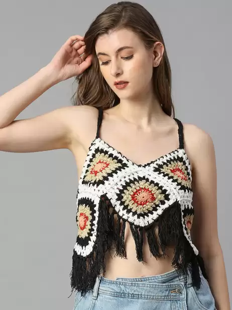 Women Colourblocked Crochet Swim Bikini Tops - image 4