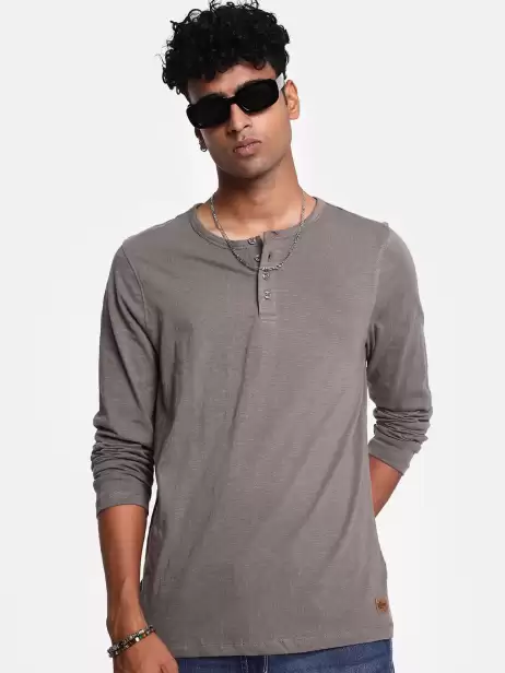 Pure Cotton Solid T-shirt - image 4