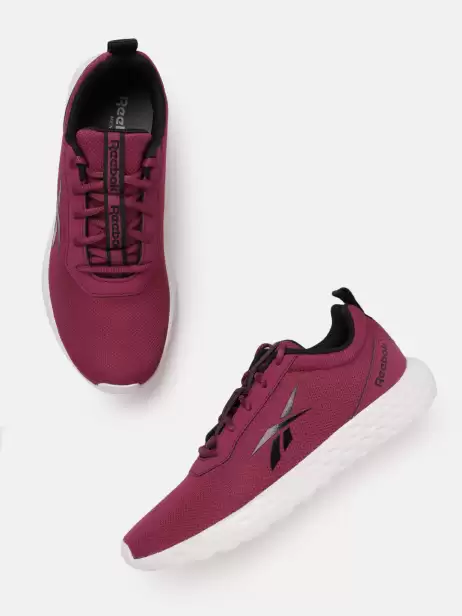 Women Amaze Walker Shoes - image 4