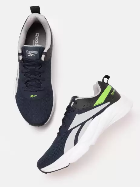 Men Runway M Running Shoes - image 4