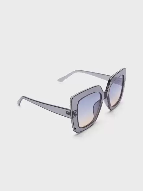 Women Cateye Sunglasses - image 4
