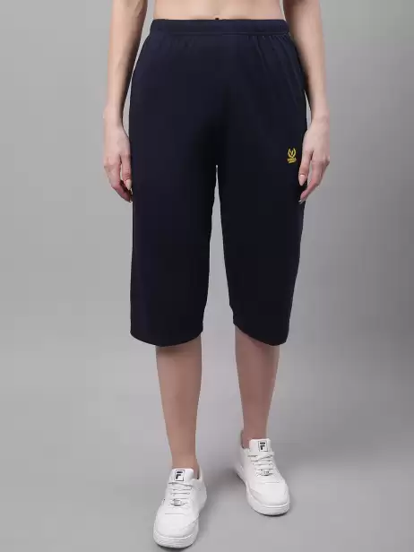 Women Solid Cotton Capris - image 4