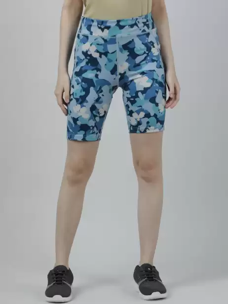Women Slim Fit Sports Shorts - image 4