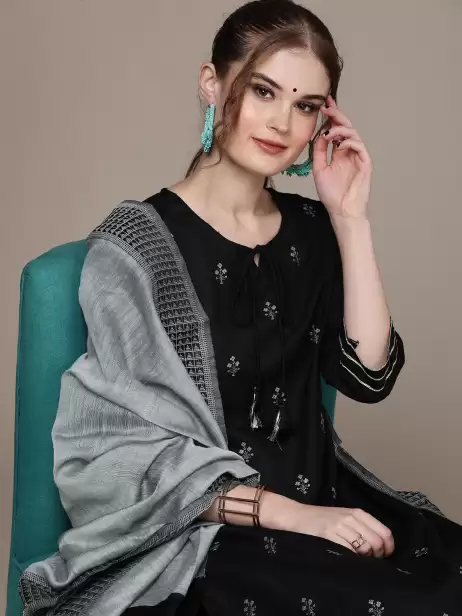 Women Embroidered Kurta with Palazzos With Dupatta - image 4