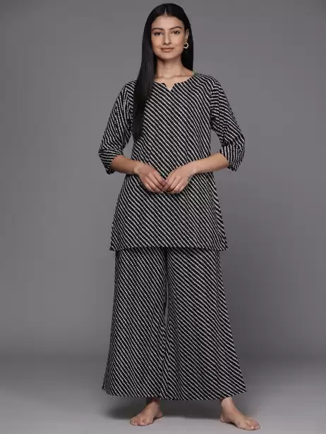 Women Geometric Print Night suit - image 4