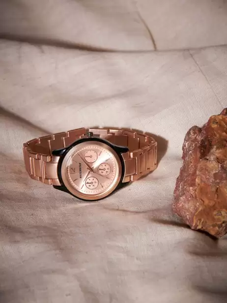Women Stainless Steel Straps Watch - image 4