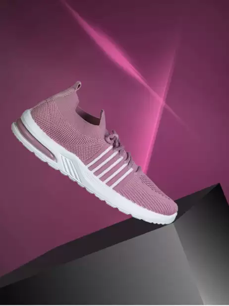 Women Flyknit Sports Shoes - image 4