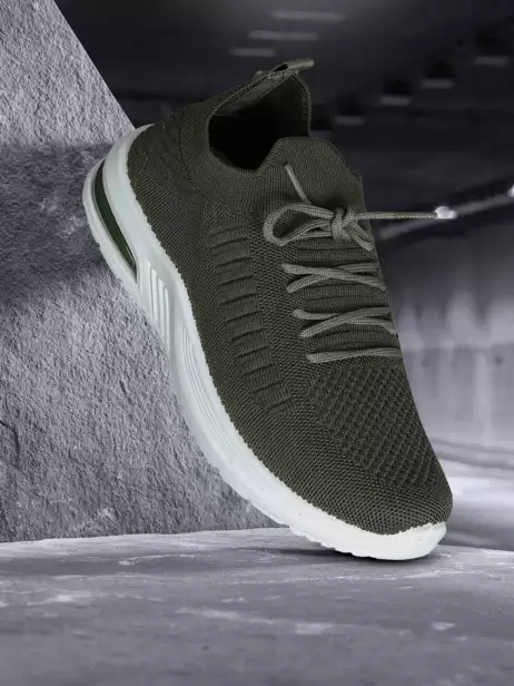 Women Flyknit Sports Shoes - image 4