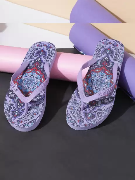 Women Printed Thong Flip-Flops - image 4