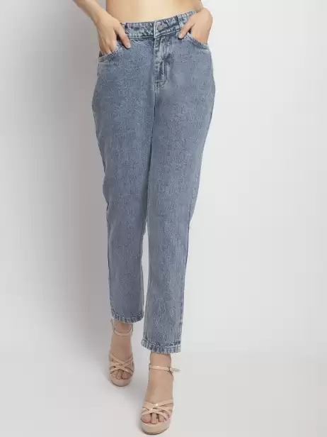 Women Mom Fit Mid-Rise Jeans - image 4