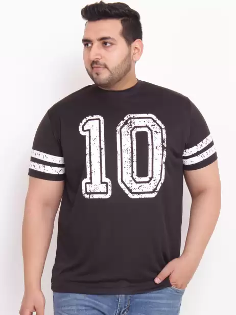 Plus Size Printed Round Neck T-shirt - image 4