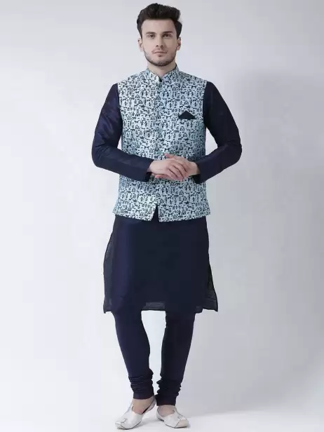Men Solid Kurta Set - image 4