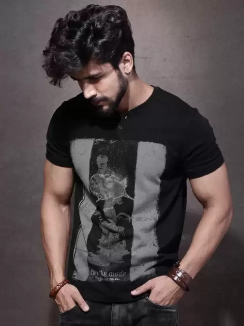 Printed Henley T-shirt - image 5