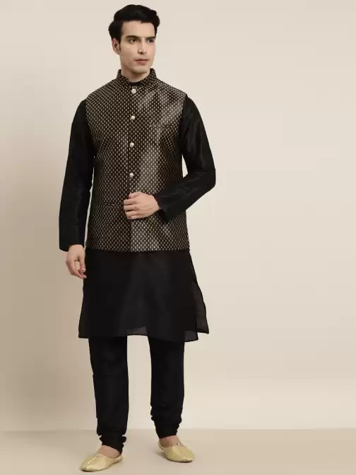 Men Solid Kurta Set - image 5