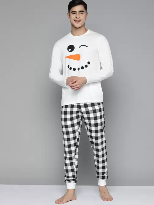 Men Printed Pyjama Set - image 5