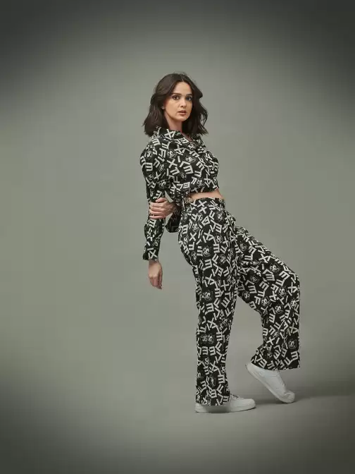 Women Loose Fit Trousers - image 5