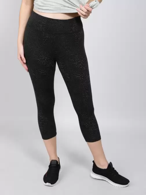 Women Slim Fit Cotton Capris - image 5