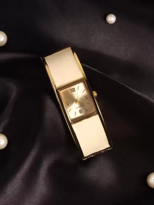 Women Analogue Watch - image 5