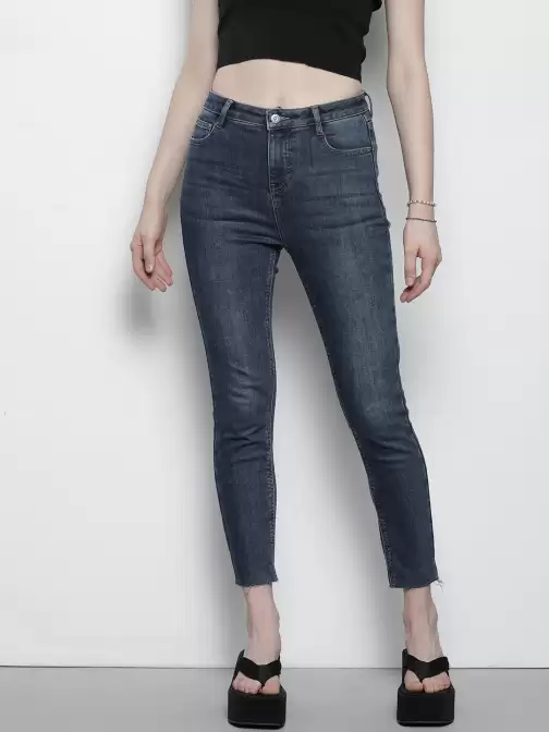 Women Skinny Fit Crop Jeans - image 5
