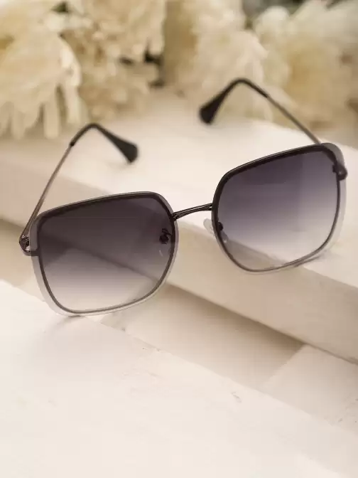Women Sunglasses with UV Lens - image 5
