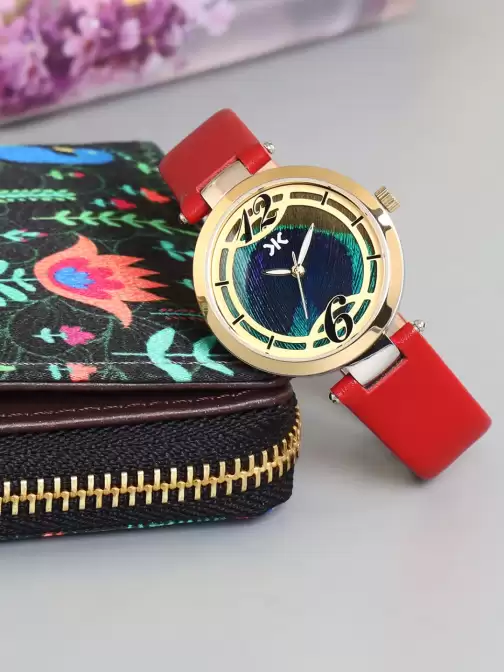 Women Leather Straps Watch - image 5