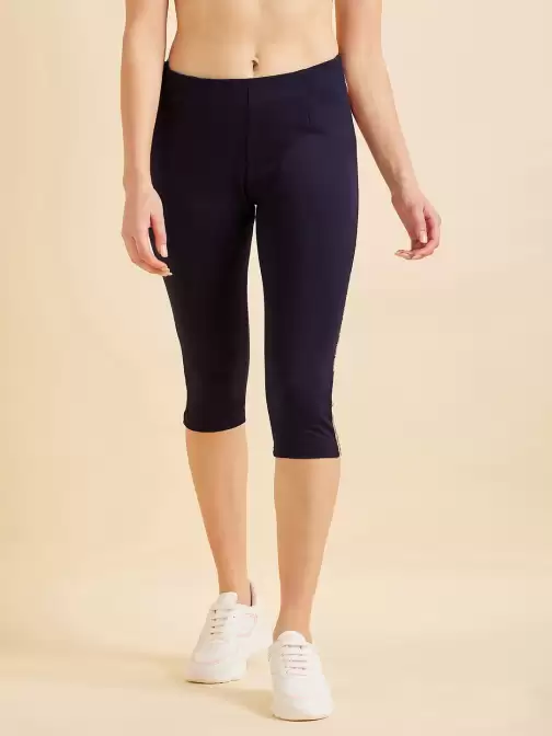 Women Mid-Rise Sports Capris - image 5
