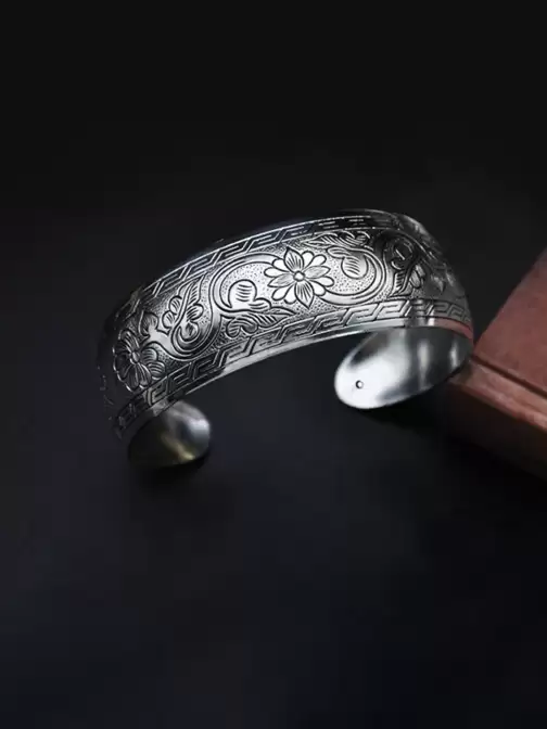Women Silver-Plated Cuff Bracelet - image 5