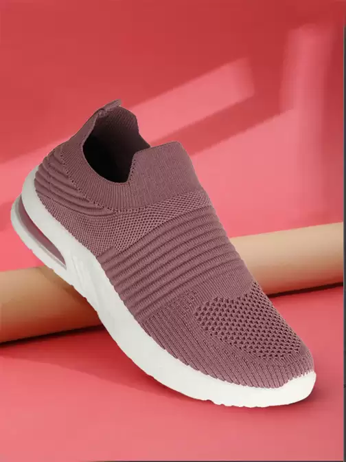 Women Flyknit Sports Shoes - image 5