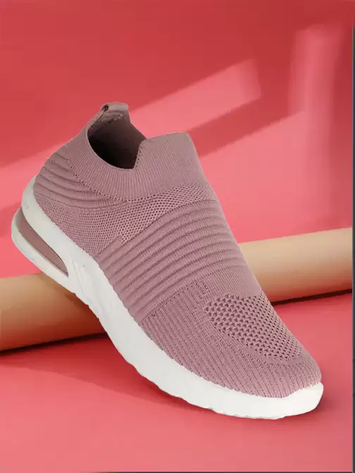 Women Flyknit Sports Shoes - image 5