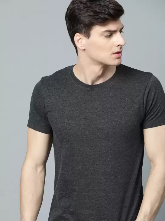 Solid Round Neck T-shirt - image 6