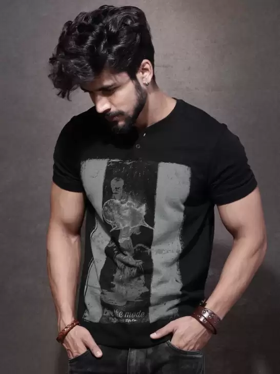 Printed Henley T-shirt - image 6