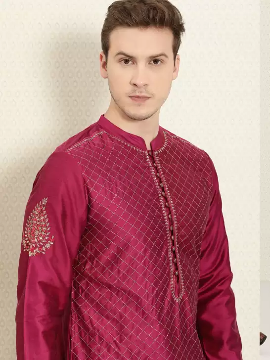Men Ethnic Motifs Embroidered Kurta - image 6