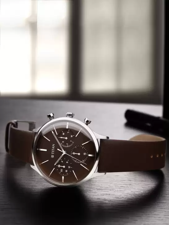 Men Leather Straps Watch - image 6