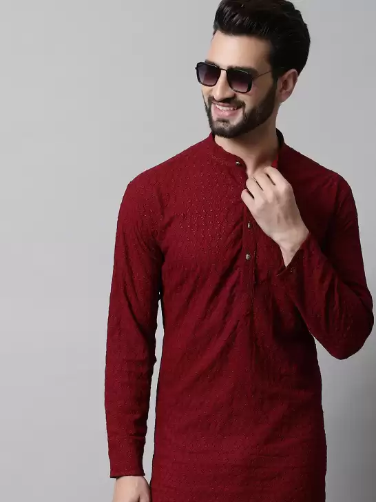 Men Floral Embroidered Kurta - image 6