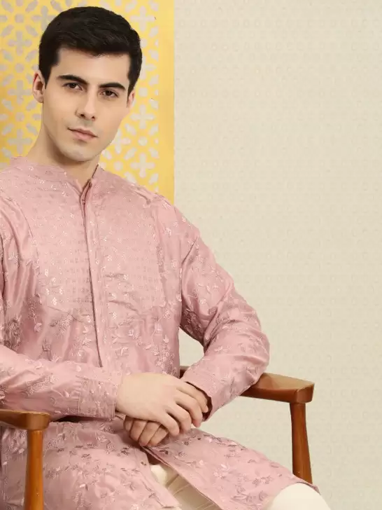 Men Embroidered Kurta - image 6