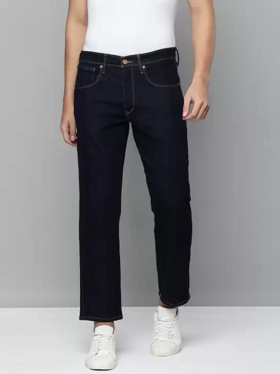 Men Relaxed Tapered Fit Jeans - image 6