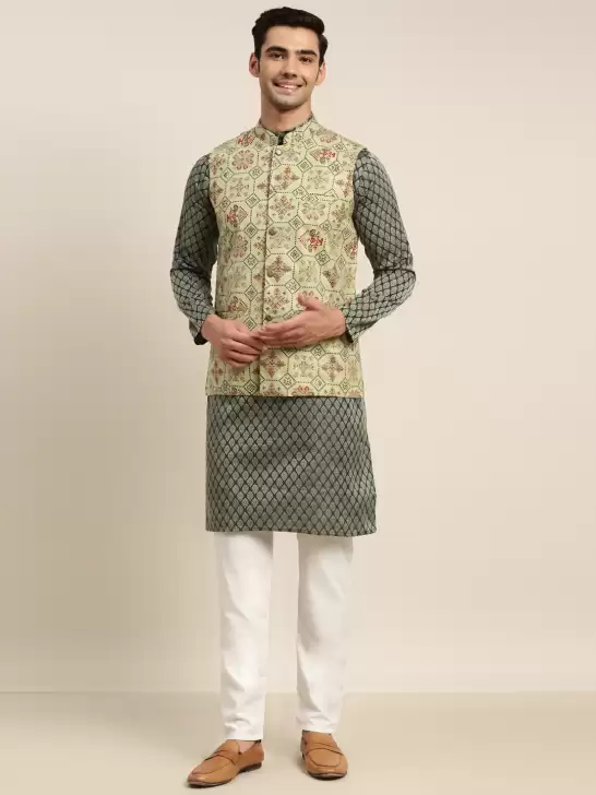 Men Kurta Set With Jacket - image 6