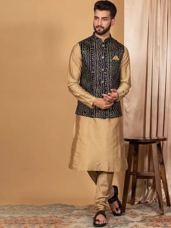 Men Printed Kurta with Trousers - image 6